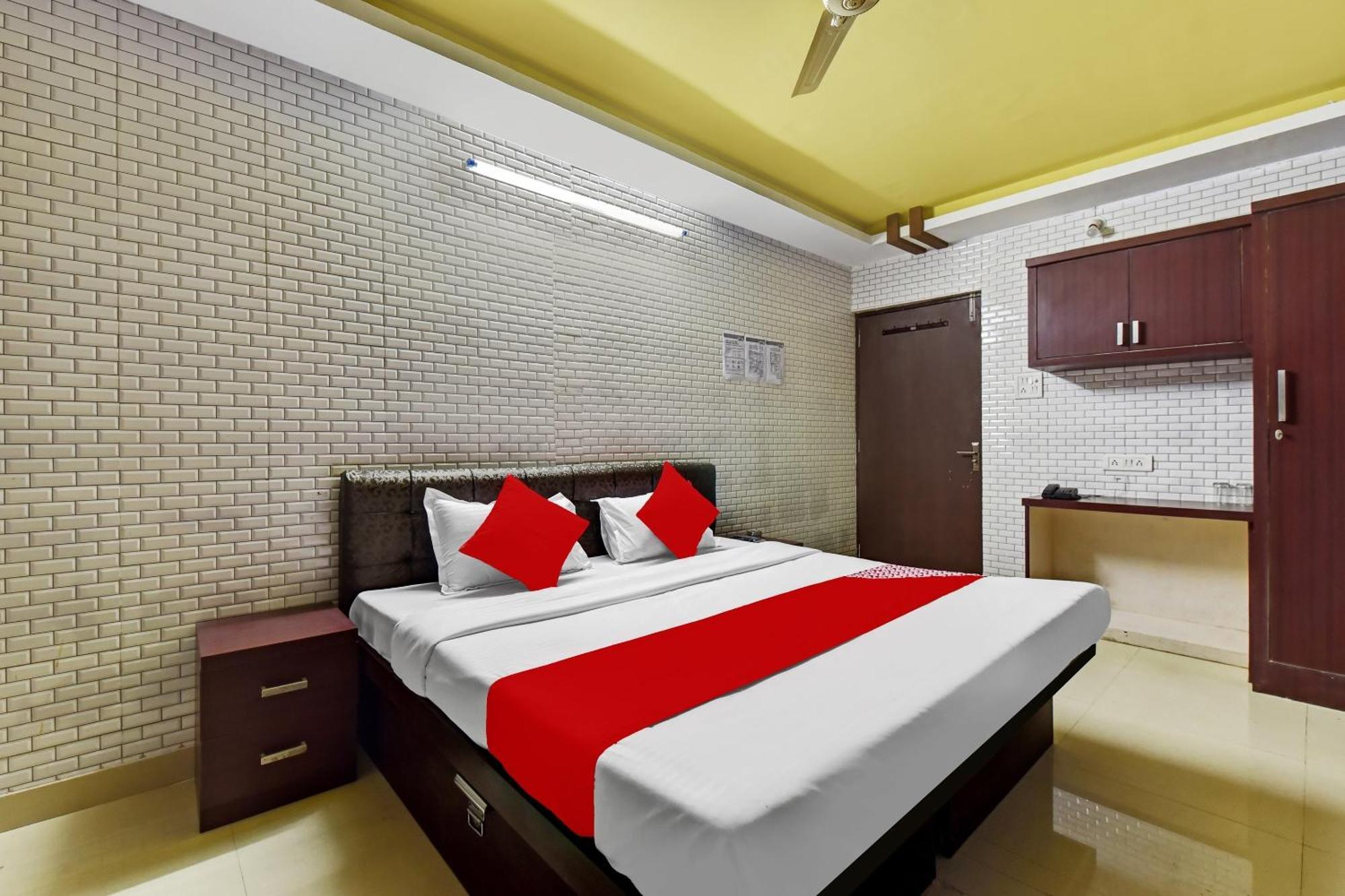 Hotel O Eleven Hotel & Banquet 科塔 外观 照片