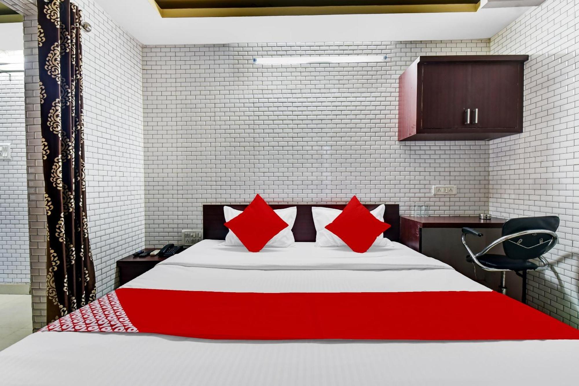Hotel O Eleven Hotel & Banquet 科塔 外观 照片