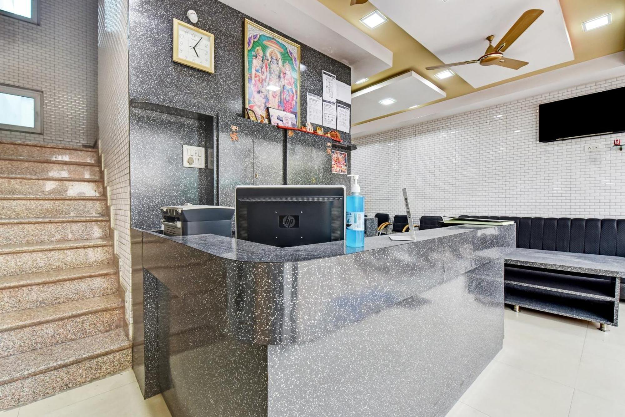 Hotel O Eleven Hotel & Banquet 科塔 外观 照片